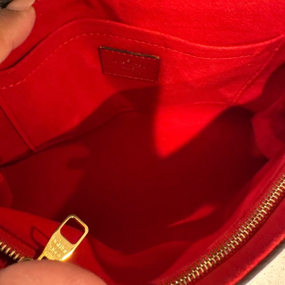 Louis Vuitton Saint Placide Monogram - Picture 8 of 11